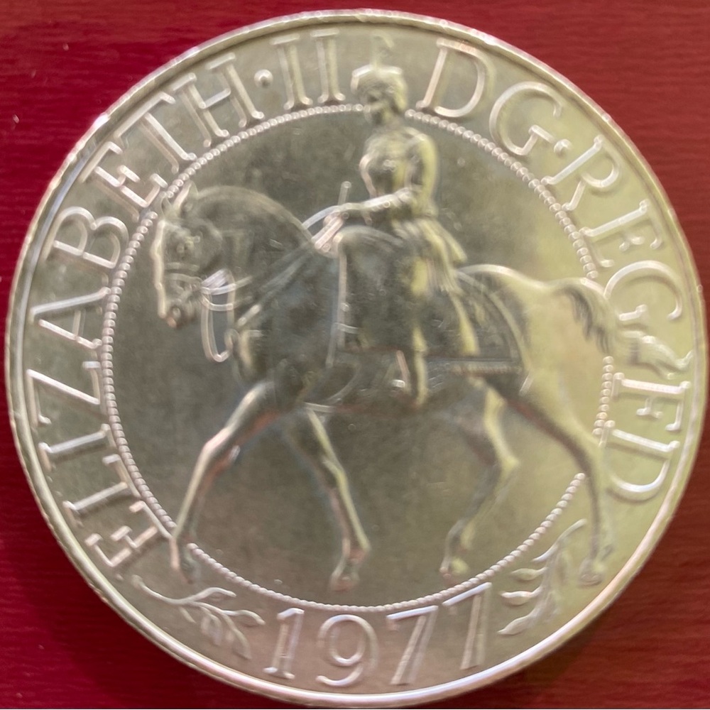 1977 Queen Elizabeth II Silver Jubilee Commemorative Coin 25 New Pence